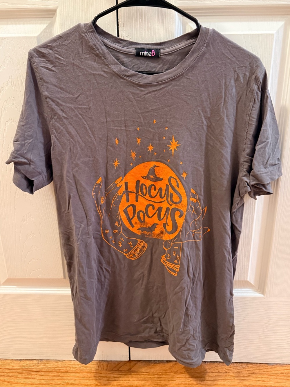 Hocus Pocus Graphic Tee - best fit M/L